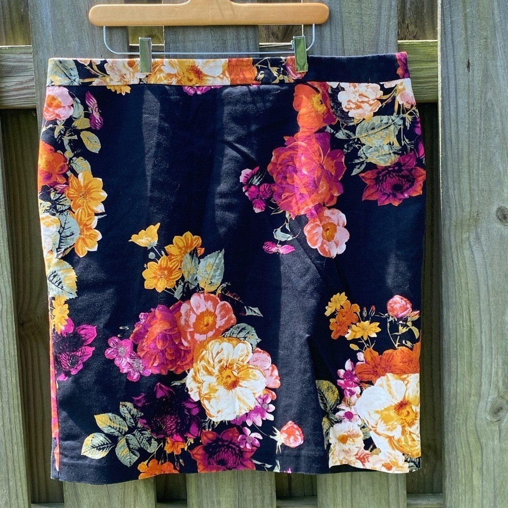 Worthington Woman Floral Lined Pencil Skirt🌸🌺🌻